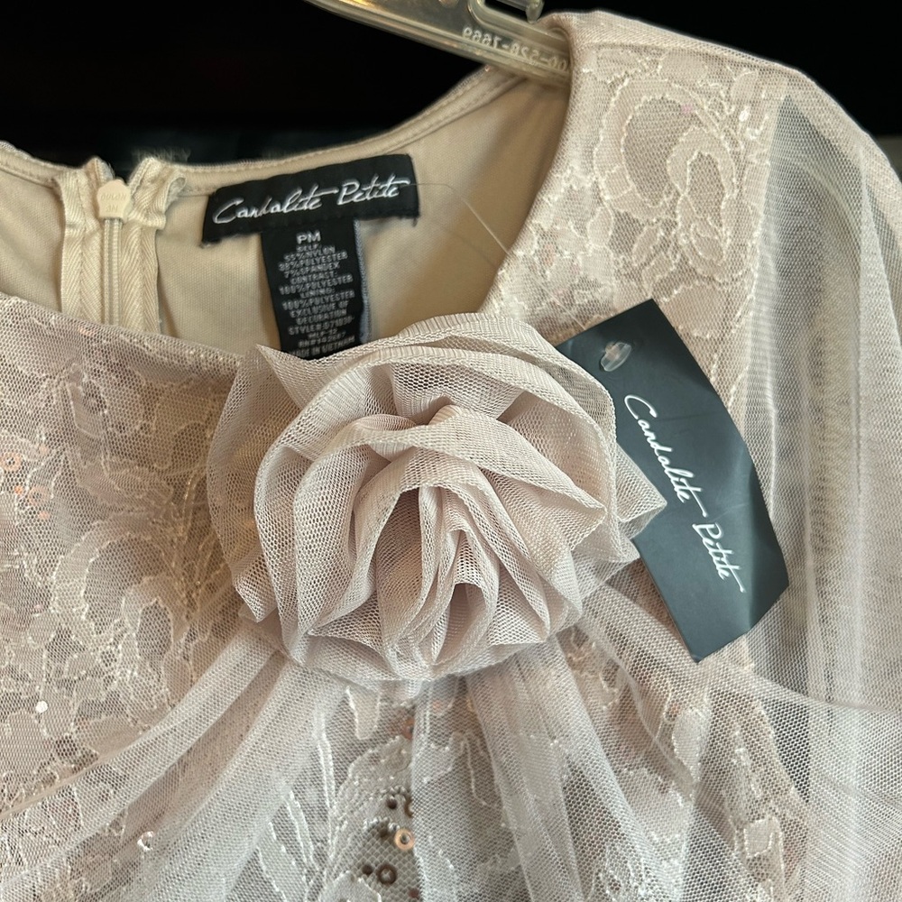 Beautiful, simple & elegant party dress! - Picture 2 of 6